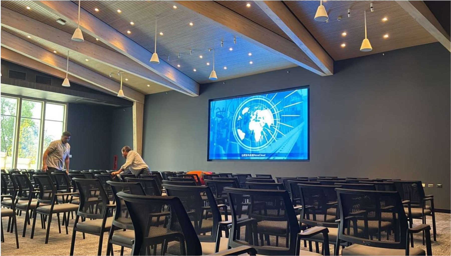 Auditorio equipado